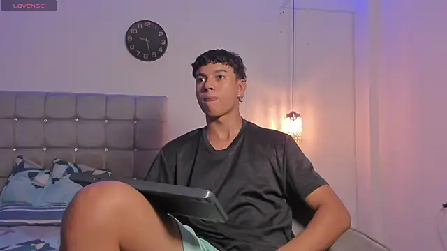 Santy Stump online show from 2, 11, 2025