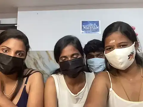Snapshot of Tamil_india_couples_ chatting on 15, 5, 2026 Tamil india couples online show from 15, 5, 2026