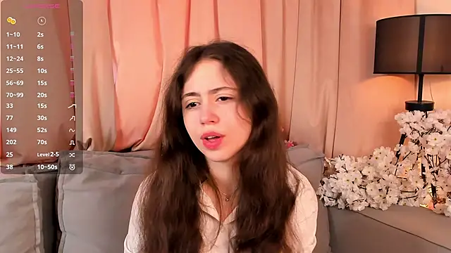 Snapshot of JulianaChapel chatting on 9, 9, 2025 JulianaChapel online show from 9, 9, 2025