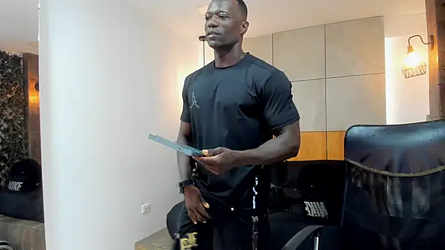 MarcusBlack  online show from 3, 12, 2025