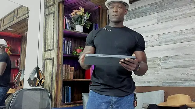MarcusBlack  online show from 5, 8, 2026