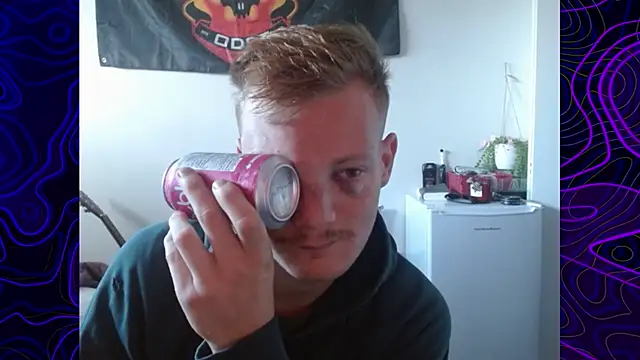 Snapshot of lustylyndon chatting on 25, 9, 2025 lustylyndon online show from 25, 9, 2025