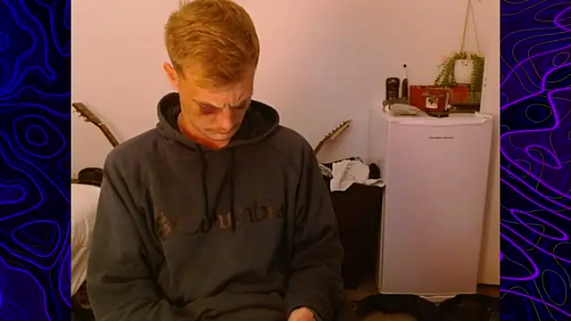 Snapshot of lustylyndon chatting on 28, 9, 2025 lustylyndon online show from 28, 9, 2025