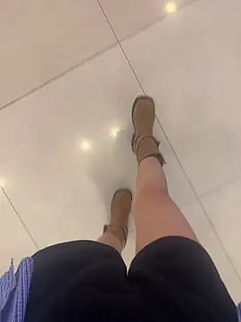 Snapshot of xiaoyuan01 chatting on 12, 10, 2025 xiaoyuan01 online show from 12, 10, 2025