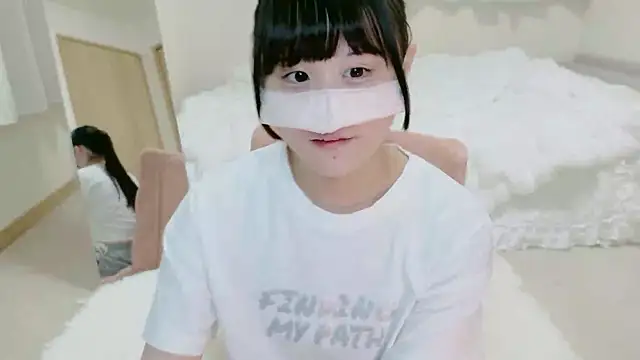 Snapshot of im_hina chatting on 13, 10, 2025 im hina online show from 13, 10, 2025