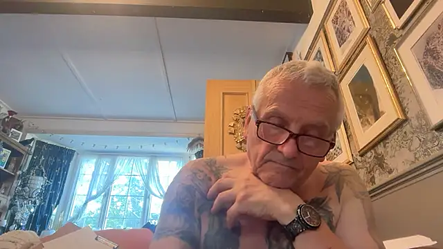 poggles online show from 6, 7, 2026