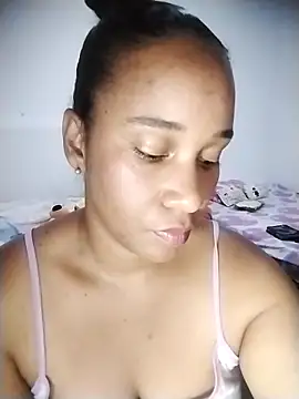 Snapshot of EbonyHorrny chatting on 18, 10, 2025 EbonyHorrny online show from 18, 10, 2025