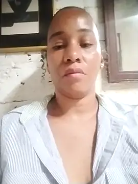 Snapshot of EbonyHorrny chatting on 18, 10, 2025 EbonyHorrny online show from 18, 10, 2025