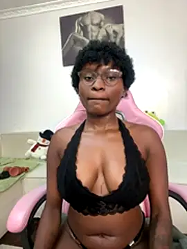 Lil-shawrie online show from 3, 12, 2025