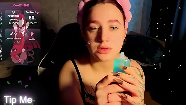 Snapshot of Mini_Lady1 chatting on 13, 3, 2026 Mini Lady1 online show from 13, 3, 2026