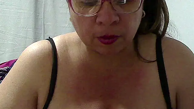 luciana69hot online show from 3, 10, 2025