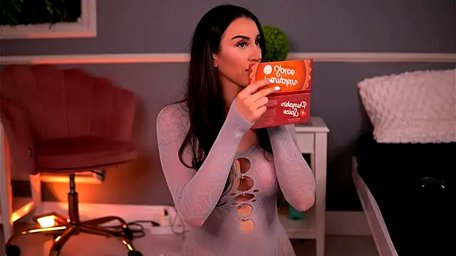 LucyxRios online show from 7, 11, 2025