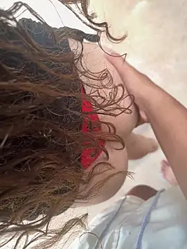 Sophia Henry online show from 8, 3, 2026