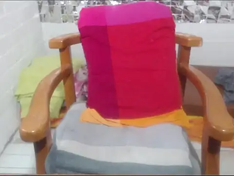 rose-crystal online show from 16, 2, 2026