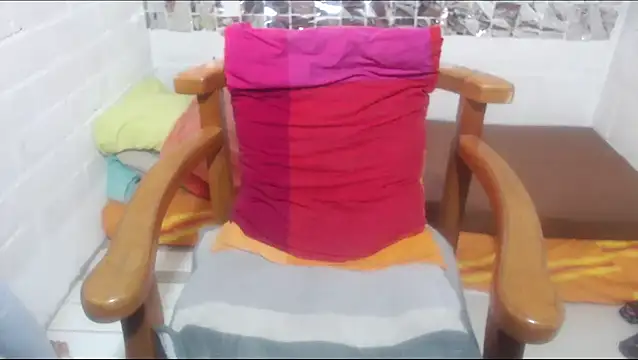 rose-crystal online show from 24, 2, 2026