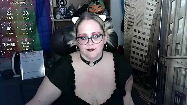 Snapshot of Kinky_Witch chatting on 17, 7, 2026 Kinky Witch online show from 17, 7, 2026