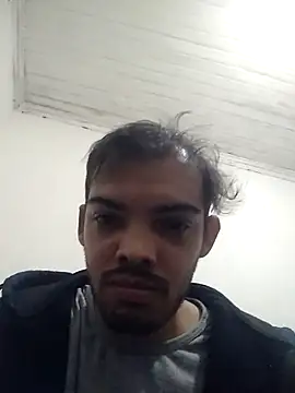 GuilhermeYuree online show from 1, 11, 2025