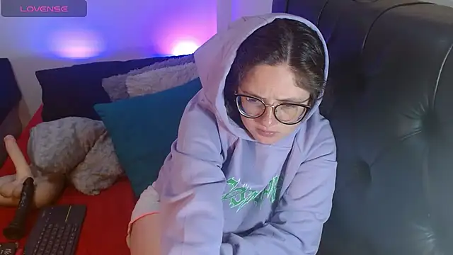 KrystalAdams online show from 23, 9, 2025