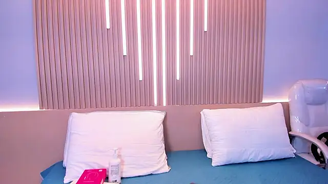 Snapshot of Camile_cute chatting on 14, 2, 2026 Camile cute online show from 14, 2, 2026