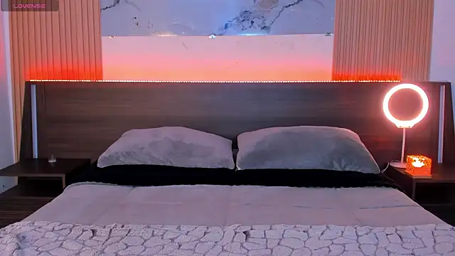 samanthaa moon online show from 2, 6, 2026