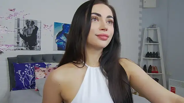 Snapshot of Agnessa chatting on 7, 5, 2026 Agnessa online show from 7, 5, 2026