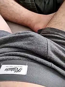 Snapshot of Milo_100 chatting on 23, 11, 2025 Milo 100 online show from 23, 11, 2025