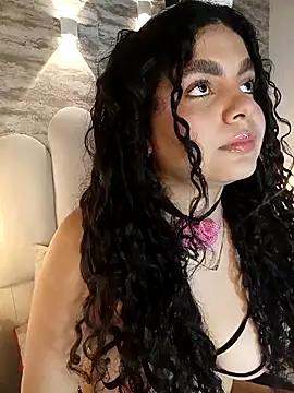 Yassy vazquez online show from 6, 4, 2026