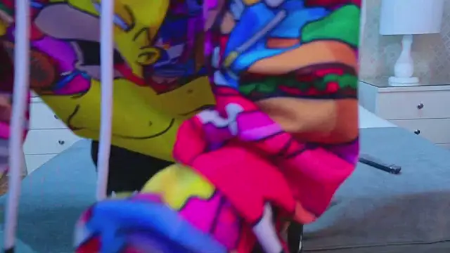 Snapshot of ZoeKrug chatting on 4, 11, 2025 ZoeKrug online show from 4, 11, 2025