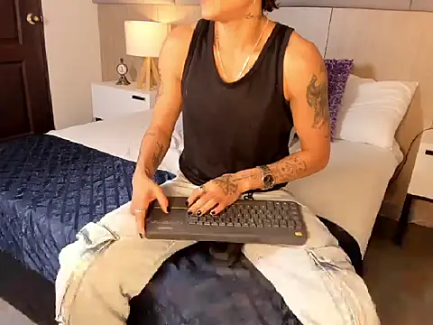 Snapshot of ZoeKrug chatting on 12, 2, 2026 ZoeKrug online show from 12, 2, 2026