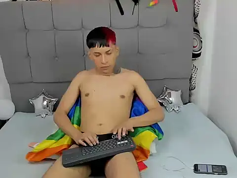 Snapshot of jake_hott1 chatting on 8, 10, 2025 jake hott1 online show from 8, 10, 2025