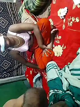 Snapshot of MONiSHA-moni-21 chatting on 17, 9, 2025 MONiSHA-moni-21 online show from 17, 9, 2025