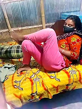 Snapshot of MONiSHA-moni-21 chatting on 23, 9, 2025 MONiSHA-moni-21 online show from 23, 9, 2025