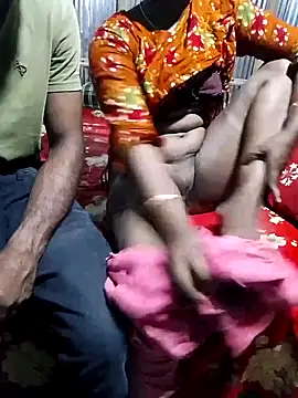 Snapshot of MONiSHA-moni-21 chatting on 26, 9, 2025 MONiSHA-moni-21 online show from 26, 9, 2025