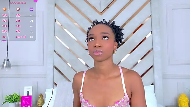 Agatha-Adams online show from 14, 10, 2025