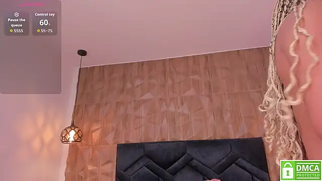 Snapshot of Gia_Scott chatting on 29, 11, 2025 Gia Scott online show from 29, 11, 2025