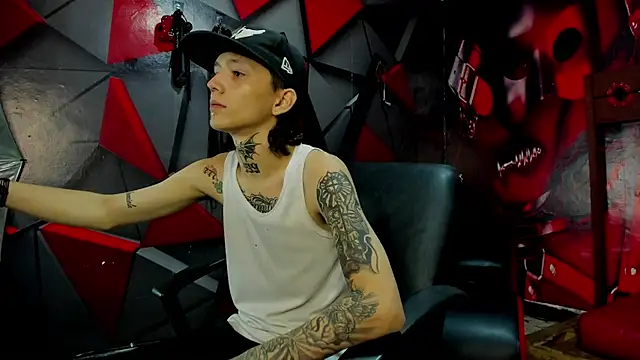 StraightBoy Nick online show from 15, 9, 2025