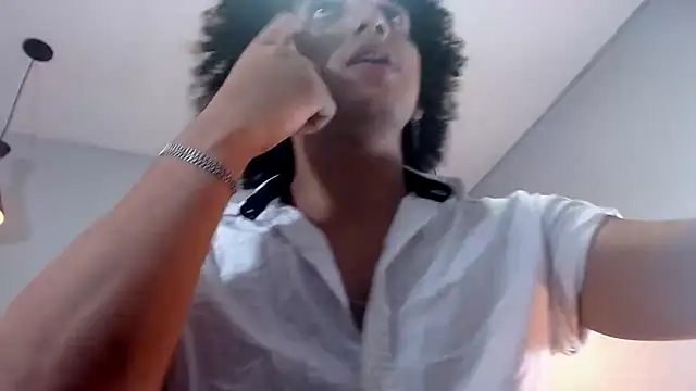 Xfire boy69 online show from 16, 11, 2025