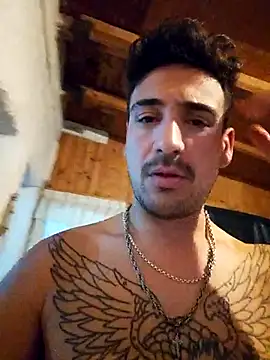 Snapshot of bigandstrong2217 chatting on 28, 9, 2025 bigandstrong2217 online show from 28, 9, 2025