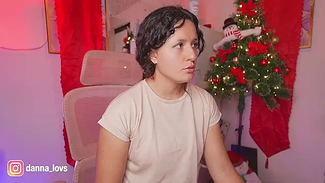 Dannaa Lovs online show from 26, 11, 2025