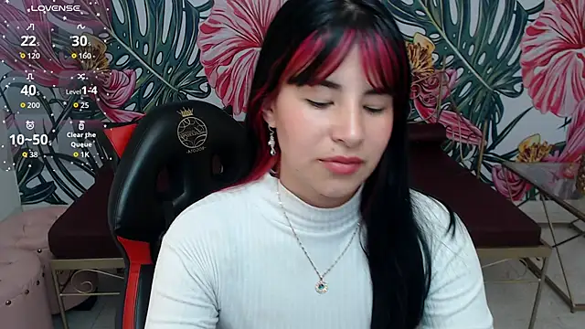 Snapshot of Nina_harper_ chatting on 23, 9, 2025 Nina harper online show from 23, 9, 2025