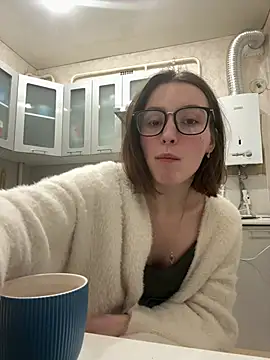 ZariaFlame online show from 4, 3, 2026