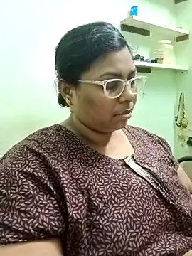 Snapshot of zara-mallus chatting on 28, 9, 2025 zara-mallus online show from 28, 9, 2025