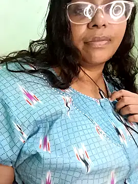 Snapshot of zara-mallus chatting on 29, 9, 2025 zara-mallus online show from 29, 9, 2025
