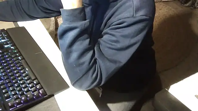 Snapshot of french_male_whore@xh chatting on 7, 10, 2025 french male whorexh online show from 7, 10, 2025