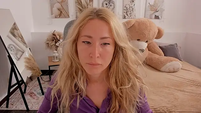 AstraMonroe online show from 15, 3, 2026