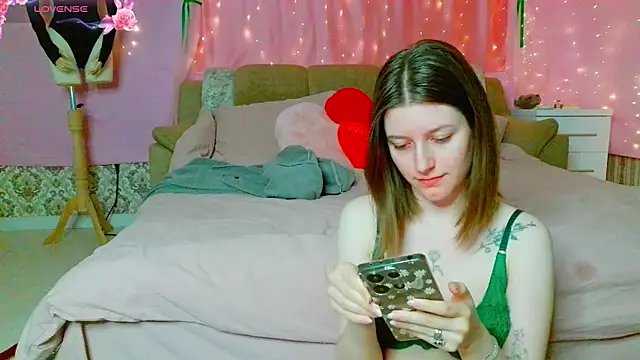 Marinaxmonroe online show from 24, 5, 2026