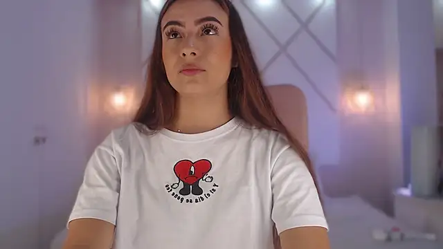 isabellashine online show from 18, 9, 2025