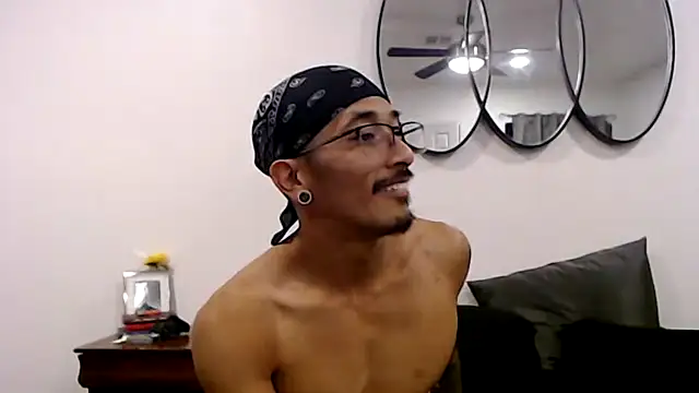 tanjir020 online show from 17, 4, 2026