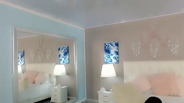 maddissonivanova online show from 1, 12, 2025