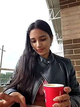 Lorena Mcfly online show from 3, 10, 2025